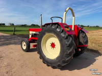 Schlepper / Traktor International 946