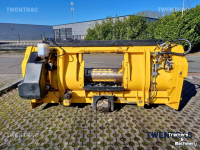 Maisgebiss New Holland 300 FP HP