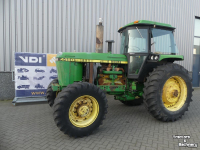 Schlepper / Traktor John Deere 4450