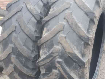 Räder, Reifen, Felgen & Distanzringe Trelleborg 620/70R42
