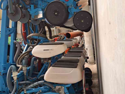 Drillmaschine Monosem Maïszaaimachine NG4 Plus 12 rijen