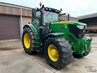 Schlepper / Traktor John Deere 6215 R