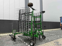 Striegelmaschine Novaxi Wiedeg 6.75m