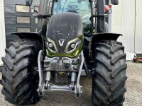Schlepper / Traktor Valtra Q305