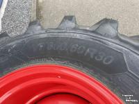 Räder, Reifen, Felgen & Distanzringe Michelin 710/60 R42 + 600/60 R42