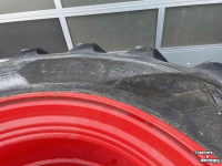 Räder, Reifen, Felgen & Distanzringe Michelin 710/60 R42 + 600/60 R42
