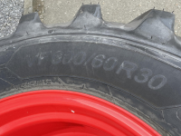 Räder, Reifen, Felgen & Distanzringe Michelin VF710/60 R42 + 600/60 R30