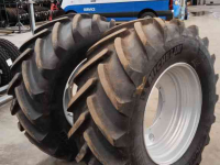 Räder, Reifen, Felgen & Distanzringe Michelin 540/65R30 Michelin Multibib + 16x30 362/405-8g