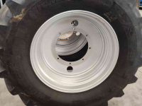 Räder, Reifen, Felgen & Distanzringe Michelin 540/65R30 Michelin Multibib + 16x30 362/405-8g