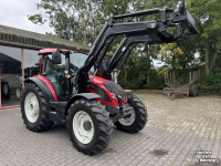 Schlepper / Traktor Valtra G105 HiTech