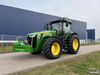 Schlepper / Traktor John Deere 8370R / 8R370 nieuwe Nokian banden