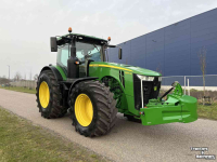 Schlepper / Traktor John Deere 8370R / 8R370 nieuwe Nokian banden
