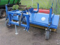 Kehrmaschine AP VHZ2750 HH LW3 veegmachine rolbezem rolveger met opvangbak
