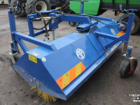 Kehrmaschine AP VHZ2750 HH LW3 veegmachine rolbezem rolveger met opvangbak