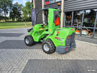 Radlader Avant 735i