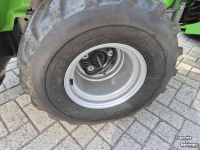 Radlader Avant 735i