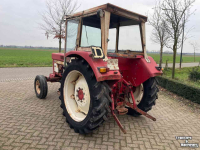 Schlepper / Traktor International 844-S