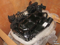 Gebrauchte Teile für Traktoren Iveco complete Nieuwe IVECO motor 8035 3cil