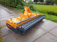 Kreiselegge Falc Fox 3000 rotorkopeg met pakkerrol packerwals