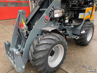 Radlader Giant G2300HD