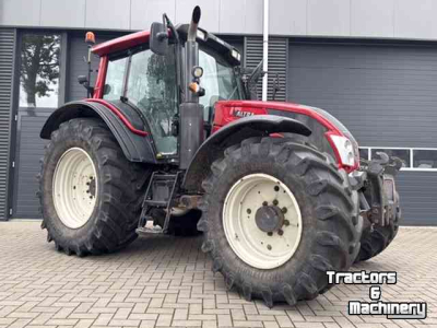 Schlepper / Traktor Valtra N123 HiTech5