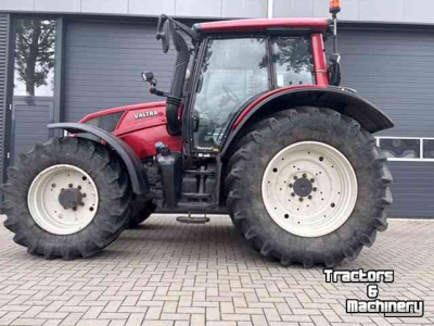 Schlepper / Traktor Valtra N123 HiTech5