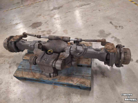 Gebrauchte Teile für Traktoren Massey Ferguson Dana 735/607 vooras defect