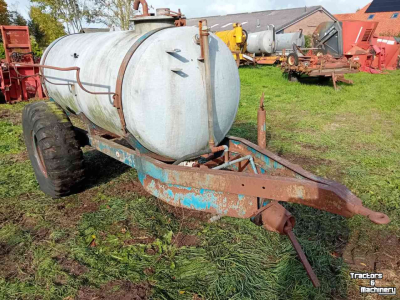 Sonstiges Beregnungsmaschinen und Zubehör  Watertank, waterwagen 2600 l. Diversen