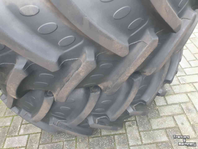 Räder, Reifen, Felgen & Distanzringe  Voor 420/70-R28 Achter 520/70-R38