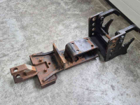 Sonstiges Traktoren und Zubehör Massey Ferguson Cramer Trekhaakframe met onderbrug en zwaaihaak MF