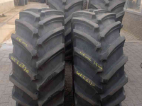 Räder, Reifen, Felgen & Distanzringe Trelleborg 650/65R38 540/65R28