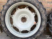 Räder, Reifen, Felgen & Distanzringe Kleber 9.5R32 EN 12.4R46