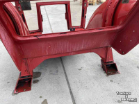 Gebrauchte Teile für Traktoren International kaal cabine frame van een 845XL, 4 cilinder XL cabine met korte poken