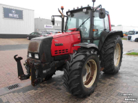 Schlepper / Traktor Valtra 6750