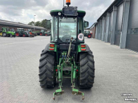 Obsttraktor John Deere 5615 v
