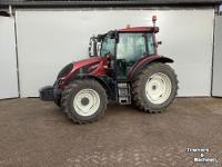 Schlepper / Traktor Valtra A105MH4