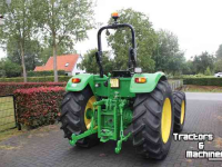 Schlepper / Traktor John Deere 5065E 4WD