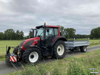 Schlepper / Traktor Valtra N82, trekker verhuur, tractor verhuur, trekker met kipper huren