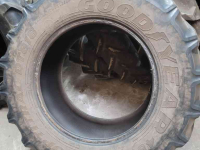 Räder, Reifen, Felgen & Distanzringe Good Year 480/65 R28
