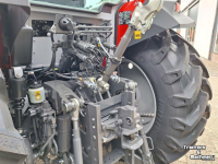 Schlepper / Traktor Massey Ferguson 5M.145 DYNA-4 ESSENTIAL