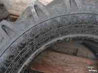 Räder, Reifen, Felgen & Distanzringe Pirelli 600-16 as