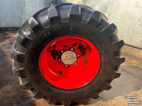 Räder, Reifen, Felgen & Distanzringe Michelin 405/70R20 op velg