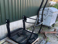 Sonstige Baumaschinen, Erdbewegungsmaschinen und Zubehör Giant Cabineframe, frame, rolbeugel, diversen