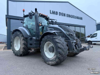 Schlepper / Traktor Valtra T214