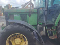 Schlepper / Traktor John Deere 6210
