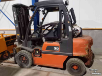 Gabelstapler Nissan Heftruck