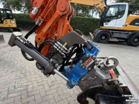 Raupenbagger Case CX80 C met draai kantelstuk