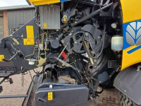 Pressen New Holland BB890 balenpers