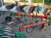Pflüge Kverneland VD 85 4 schaar ploeg met Packomat vorenpakker