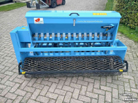 Drillmaschine Sicma Graszaaimachine zaaimachine